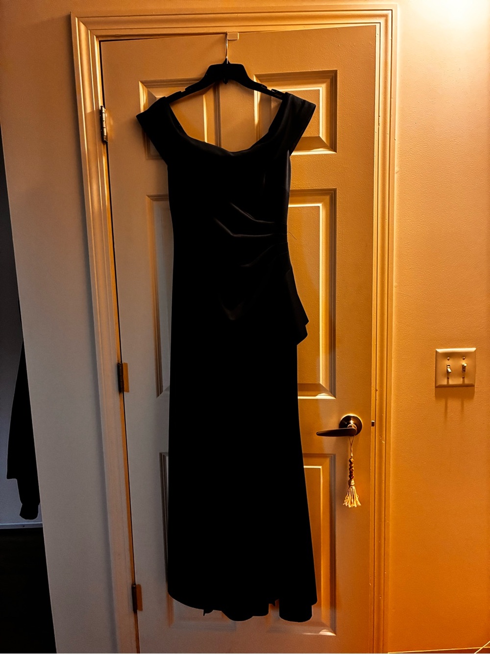 Classic dark blue Evening Dress - Elegant Off-Shoulder Gown